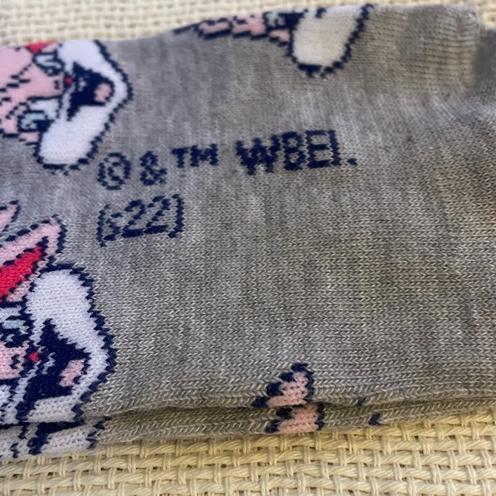 NWOT Lola Rabbit Heart Socks - Picture 2 of 2